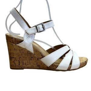 B.O>C Women’s White With Adjustable Strap & Cork Wedges Apple Sandal Size 8M